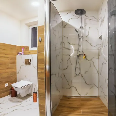 Sendy Pansiyon Ždiar