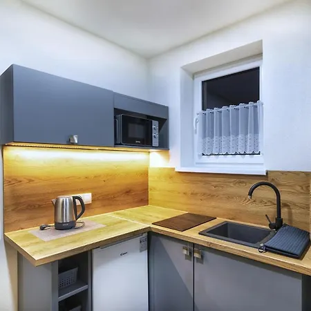 ホームステイ Sendy Ždiar